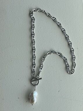 Silver Chain Necklace with Baroque Pearl Pendant